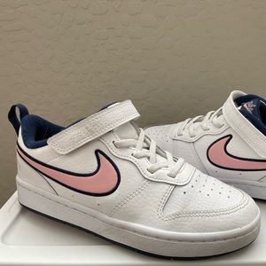 Nike size 3y
